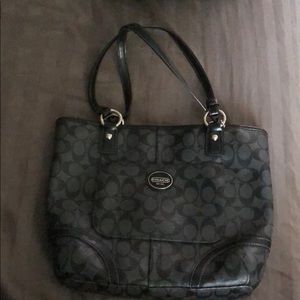 Coach Peyton Signature Tote 11x13